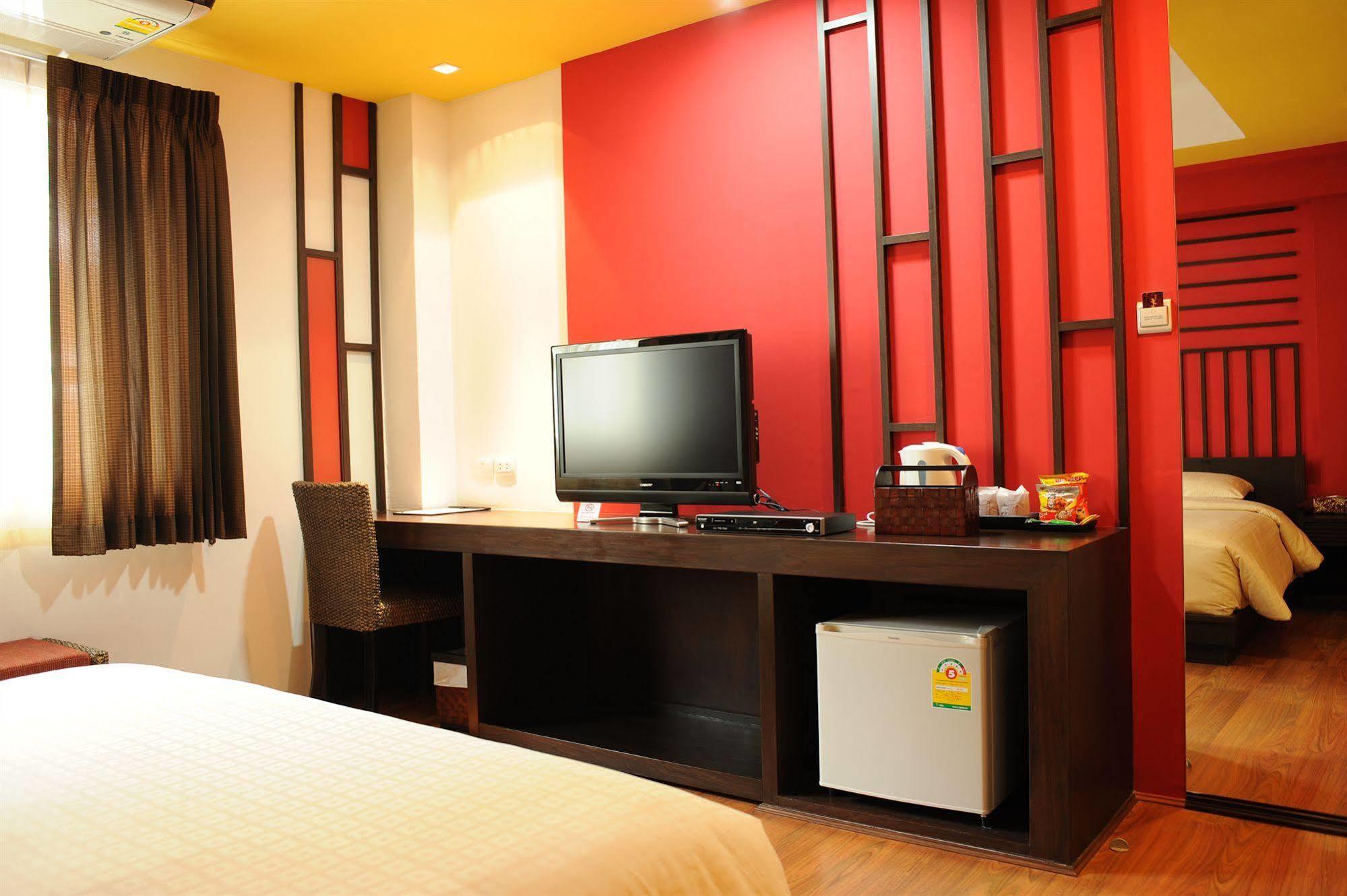 Bkk Home 24 Boutique Hotel Bangkok Exterior photo